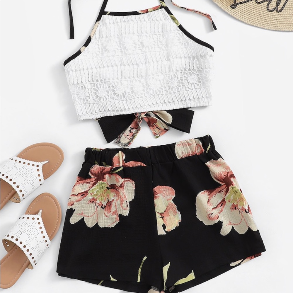 Lace halter set NWT😍😍😍